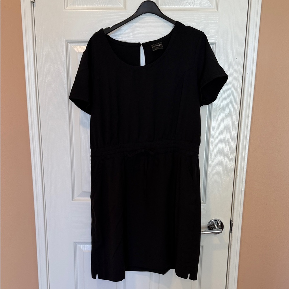 32 Degrees Classic Black Mini Dress